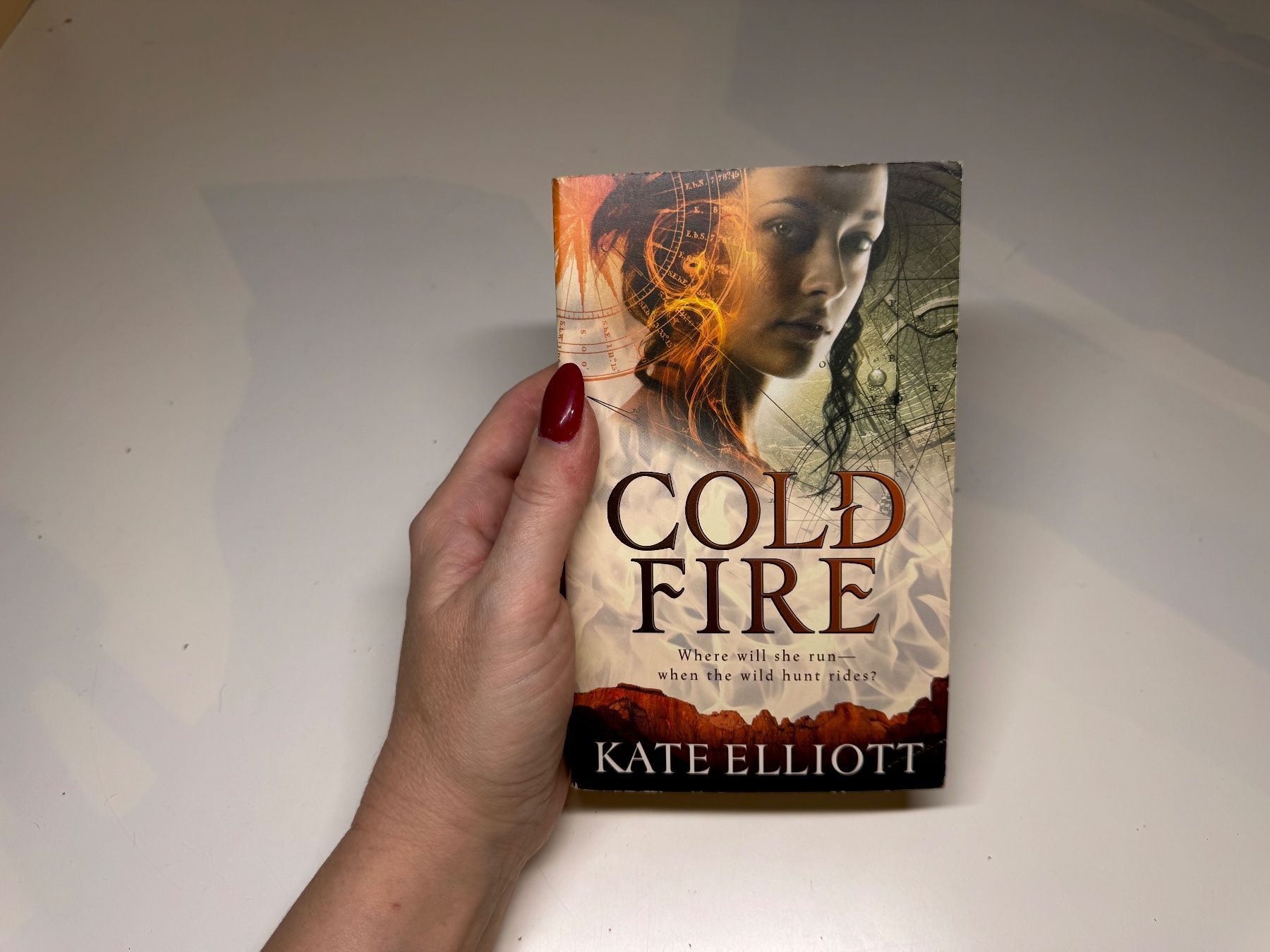 Libri: NOVEL: Kate Elliott, Cold Fire – Usato da Grosswangen venduto da English_books