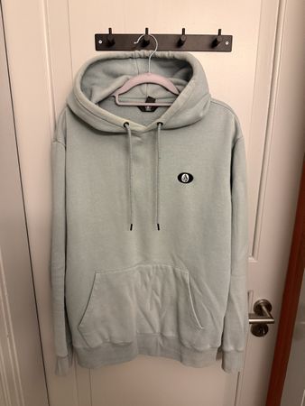 Volcom Kapuzenpullover hellblau Grösse L guter Zustand