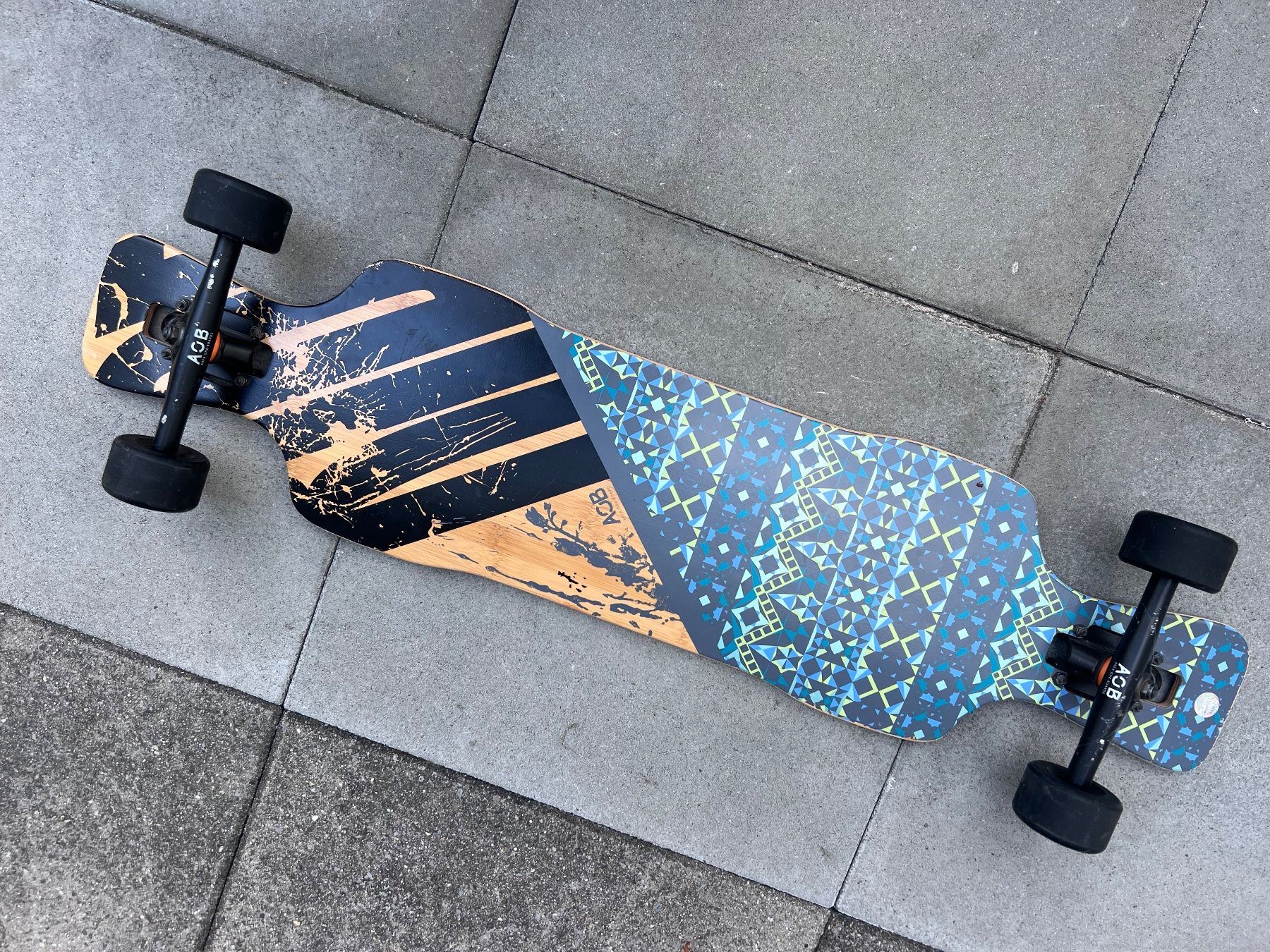 Skateboards: Longboard AOB gebrauchter Zustand – Usato da baar venduto da abt75 1