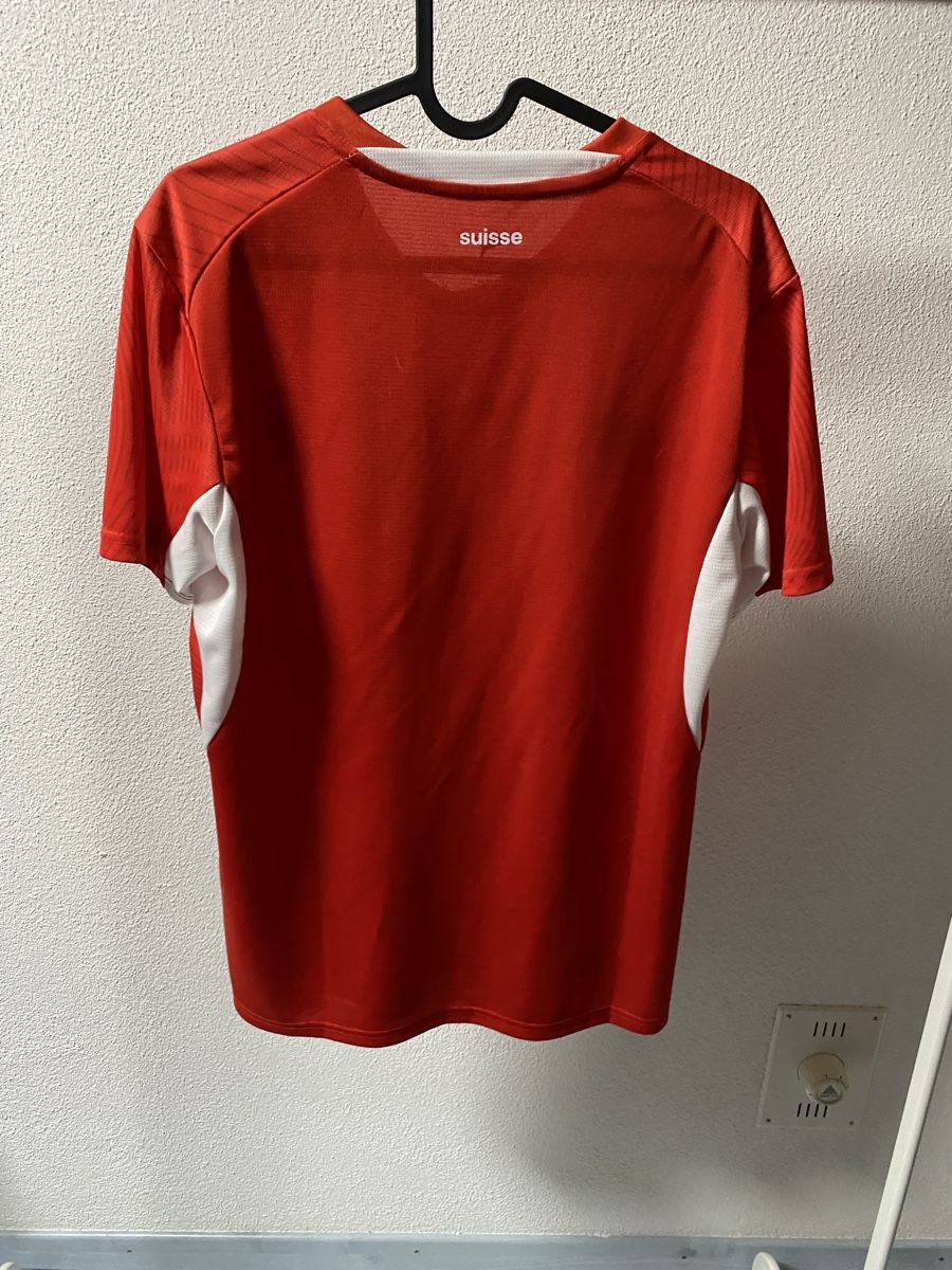 Schweizer Nati Canottiere & Pantaloni: Schweizer Nati trikot – Usato da Wängi venduto da Time_of_the_moon 1