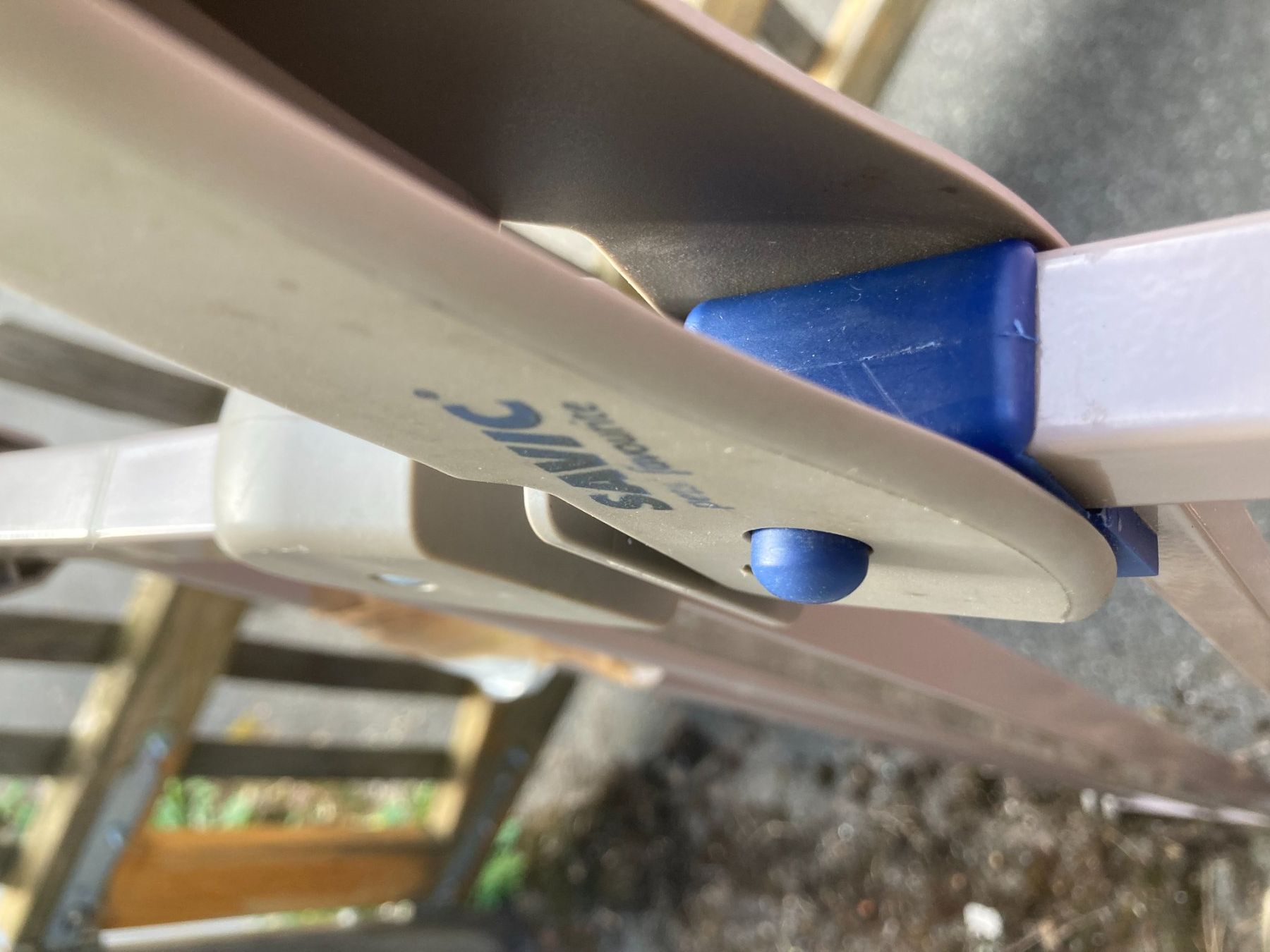 Sicherheit: Hunde - Türgitter – Gebraucht aus Spiez von crew7 5
