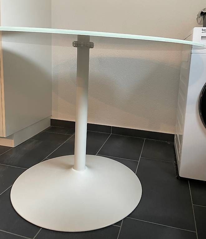 Tische: Glas-Tisch in Marmoroptik – Gebraucht aus Bern von Milena2323 2