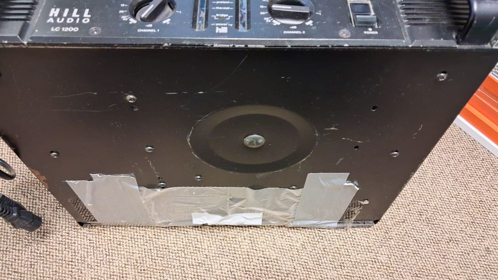 Hill Audio LC1200 ist ein Profi Leistungsverstärker 1200 Wat (Gebraucht ...