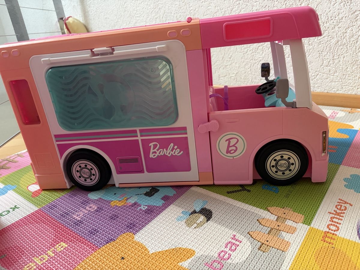 Giocattoli: Riesiges Barbiepaket  – Usato da Herisau venduto da verkaufen75 3