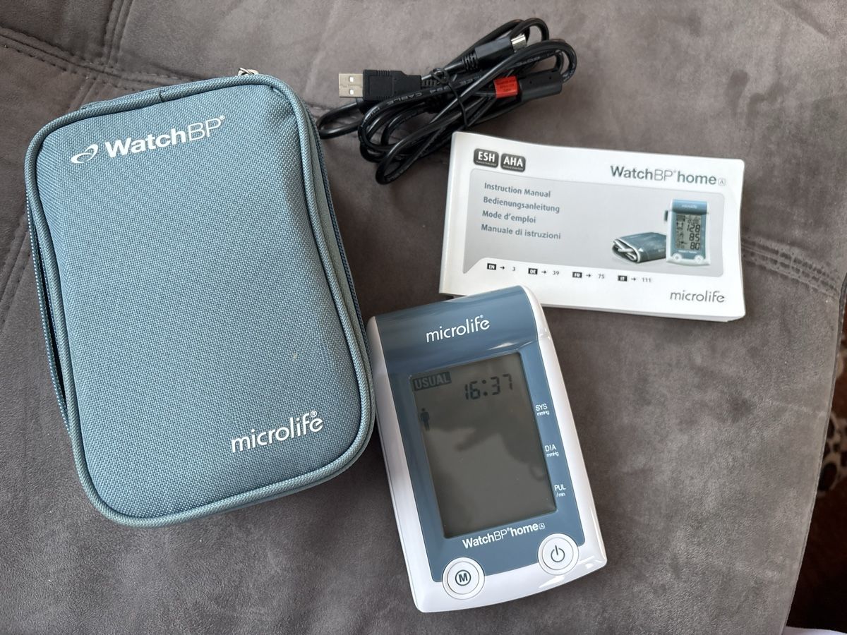 Attrezzature mediche: Microlife WatchBP Home Blutdruckmessgerät – Usato da Zwillikon venduto da Eni88 1