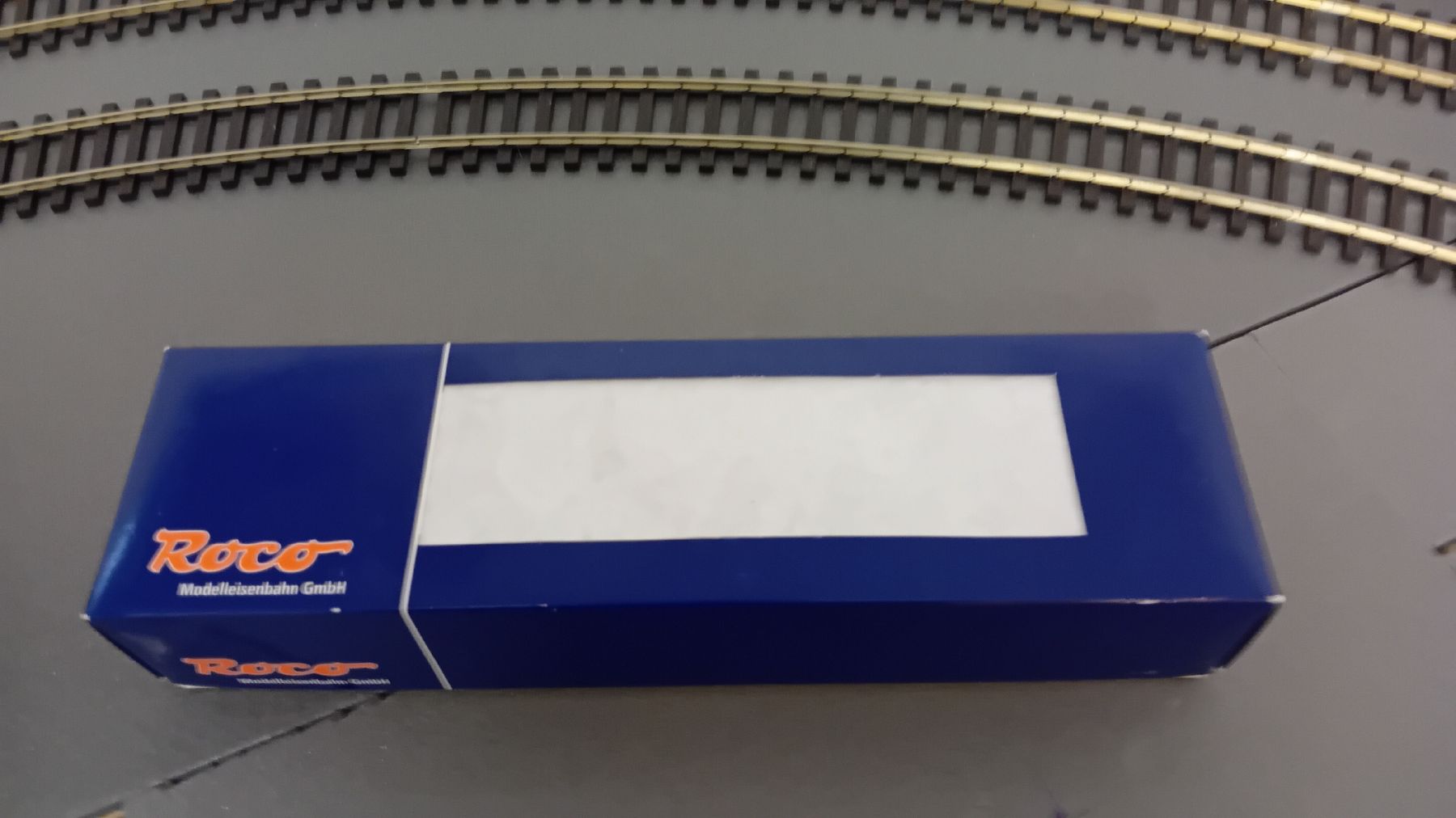 Roco Modelleisenbahnen: ROCO SBB Ae4/6 10811 Dummy mit Decoder DC digital – Gebraucht aus Murten von fotorothen 3