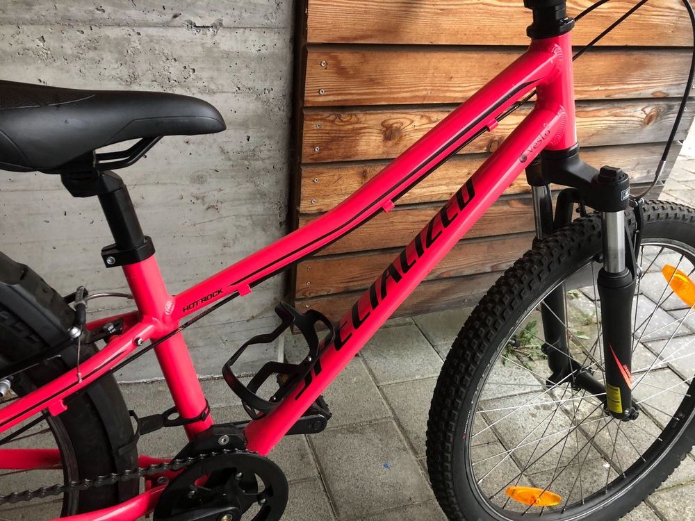 Specialized hotrock discount 24 acid pink