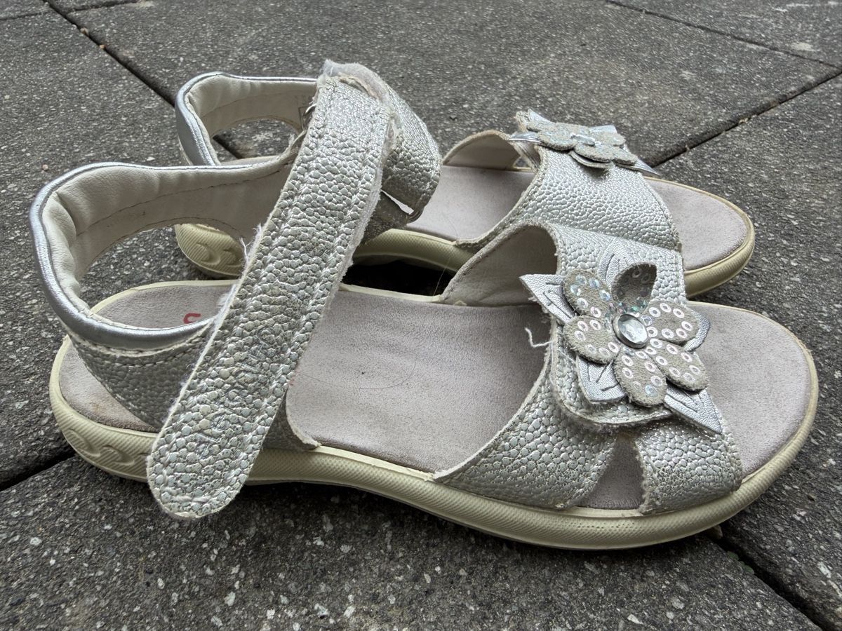 Elefanten Chaussures filles: Sandalen Elefanten 32 – D'occasion à Schlieren par Lanzer6 3