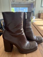 Stiefeletten Bershka braun Absatz mit Reissverschluss