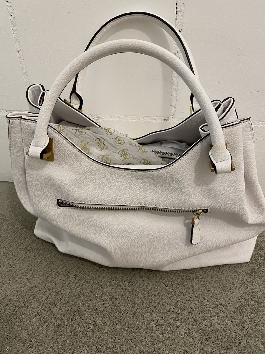 Guess Borse da donna: Weisse Guess Handtasche  – Usato da Aarau Rohr venduto da geri71 2