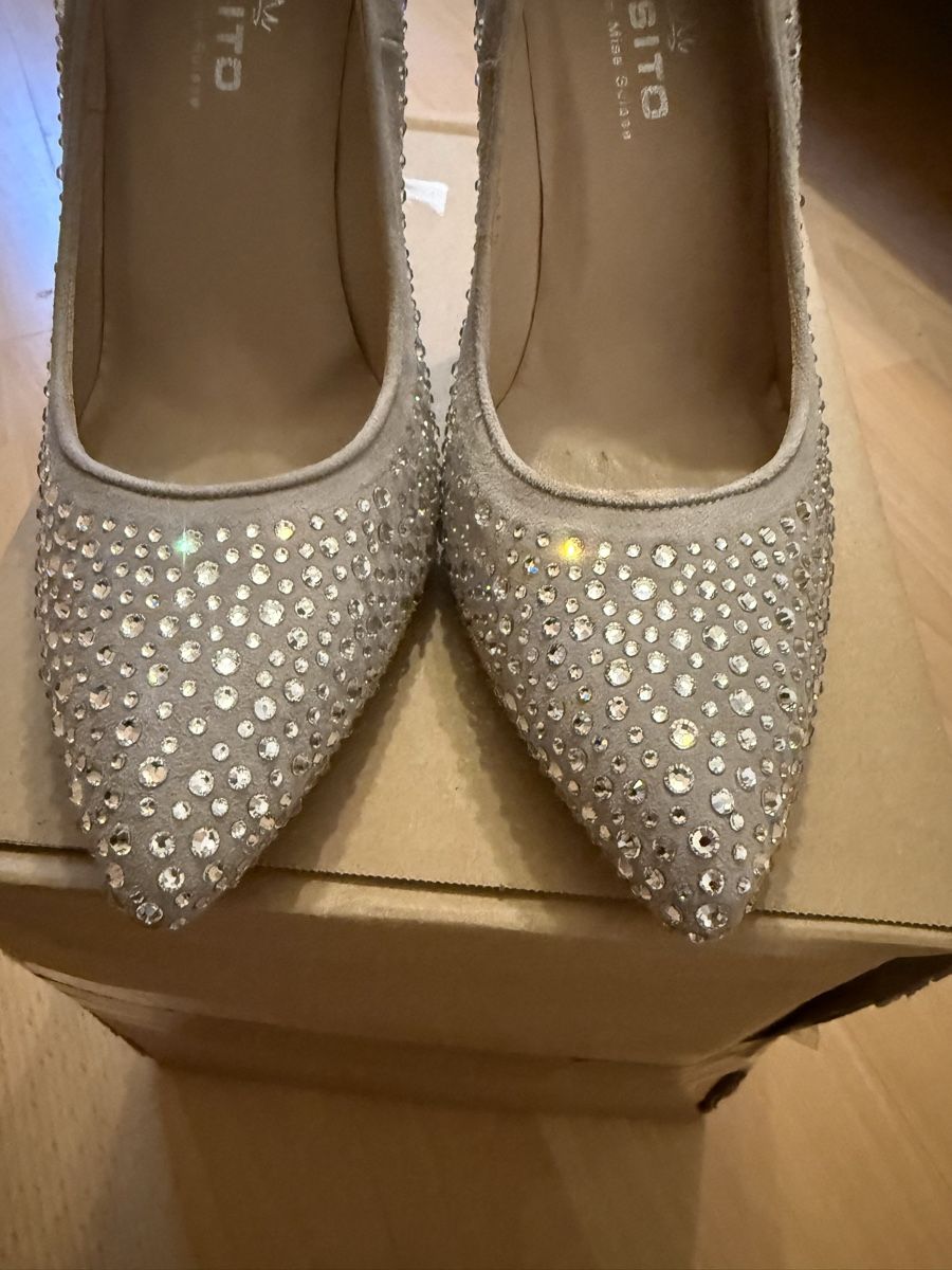 Scarpe da donna: Pasito High Heels mit Steinen grau Grösse 41 – Usato da Zürich venduto da Supron01 4