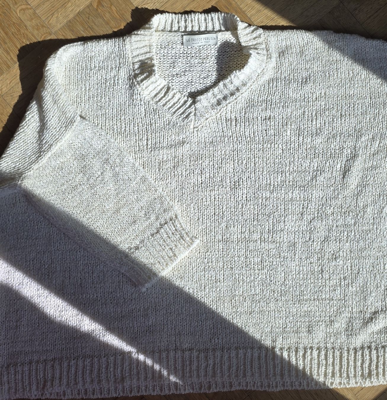Pullover & Sweatshirts: Pull col V  blanc – Gebraucht aus Yverdon-les-Bains von van_dq65 3