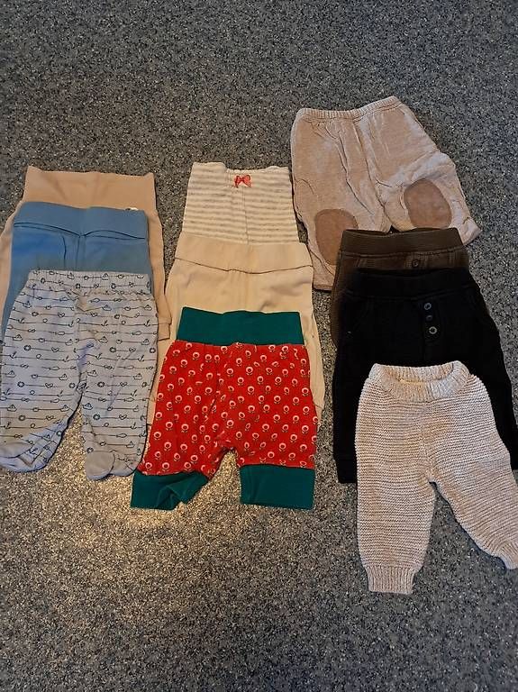 Lotti & Set di vestiti: Babykleider 50/56 – Usato da Aarberg venduto da Nicky1988 2