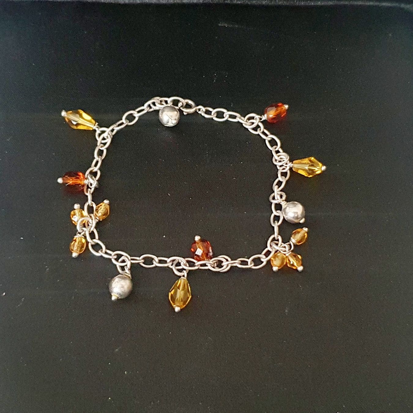 Bracciali & Braccialetti: Charm-Armband, Sterling Silber 925, Bernstein-Look – Usato da Kreuzlingen venduto da Wunderkiste123