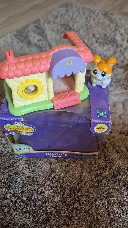 Giocattoli: Hamtaro Spielhaus – Usato da Oberriet SG venduto da maxie97 1