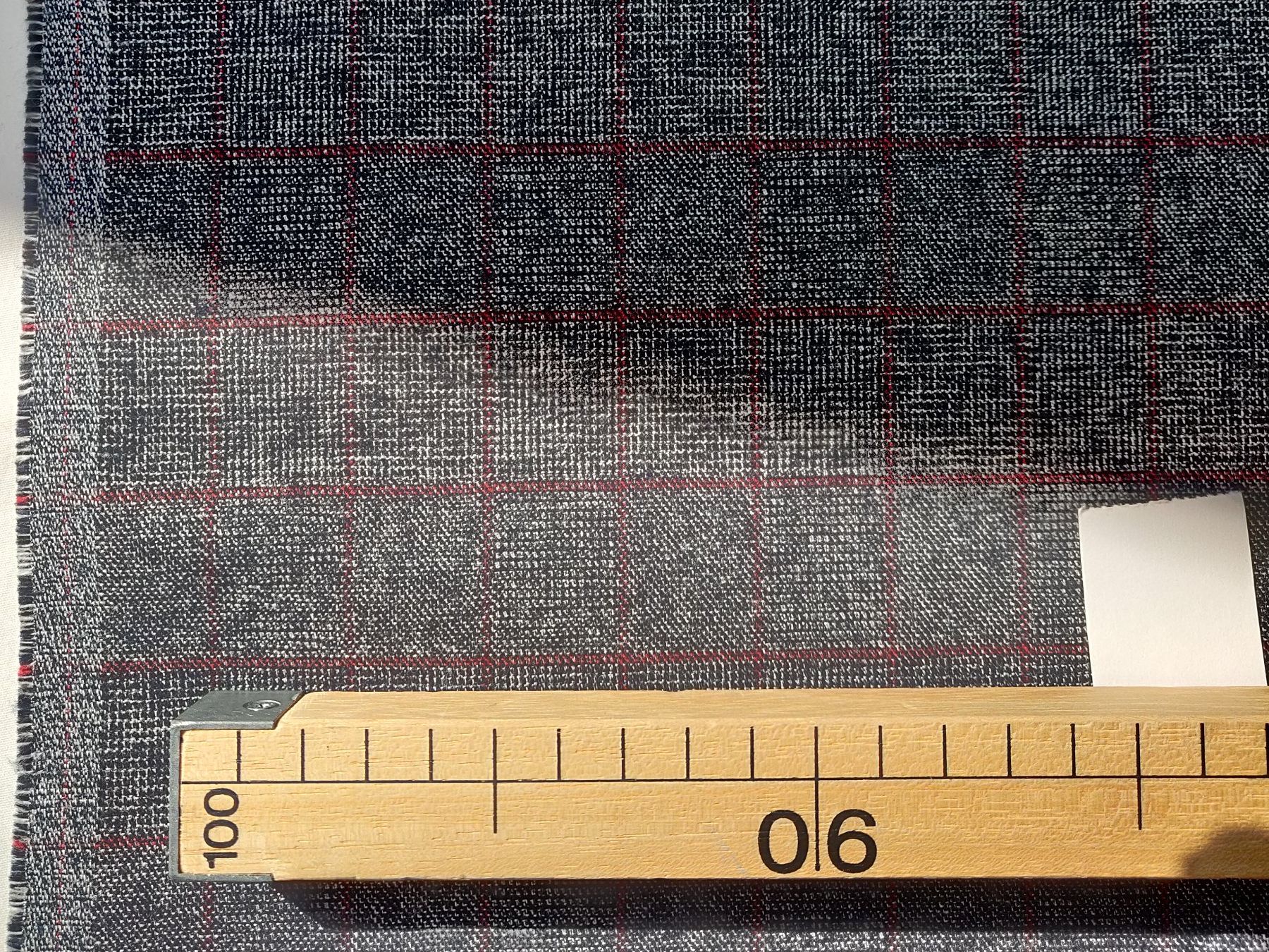 Tessuti: Anzug Stoff Baumwolle Elastan gewoben 2.1x1.50m grigio rosso – Nuovo (secondo la descrizione) da Lufingen venduto da Voyager7 3