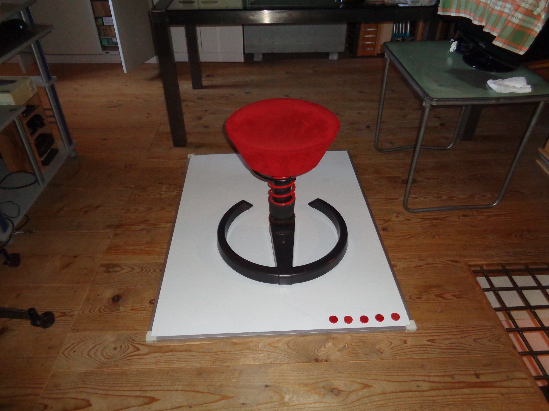 Tabourets: SWOPPER-GESUNDHEITS-THERAPIE-HOCKER – D'occasion à Wohlen b. Bern par Saga0 2