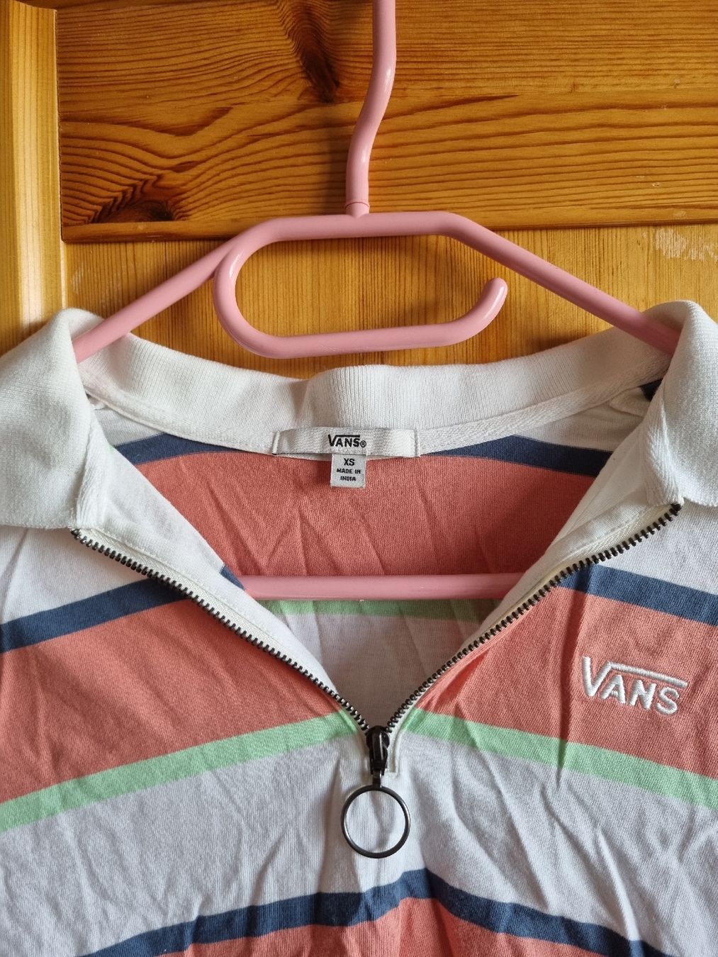 Vans T-shirt: Vans Cropped T-Shirt – Nuovo (secondo la descrizione) da Rüti ZH venduto da irima_vanya 1
