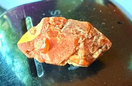 Wunderschöner, opaker, rotgelberer „Pecosdiamant“ 7ct