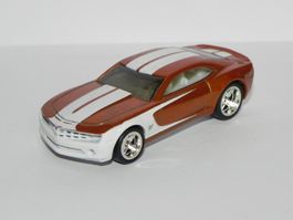 HOT WHEELS SUPER TREASURE HUNT 2010 CHEVY CAMARO CONCEPT