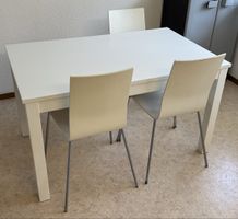 IKEA Esstisch und 3 Stühle