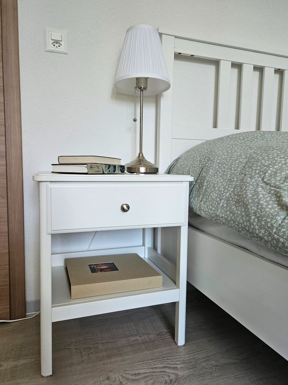 Ikea Nachttische: Ikea Nachttisch / Ablagetisch Tyssedal – Gebraucht aus Burgdorf von kat_xyr8 1