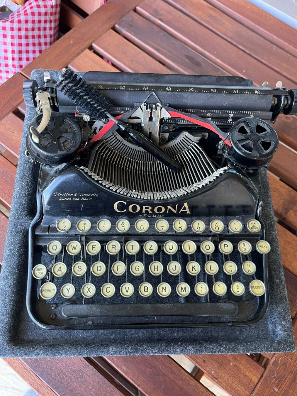 Macchine da scrivere: Schreibmaschine Corona – Usato da Hedingen venduto da DoriaGray1