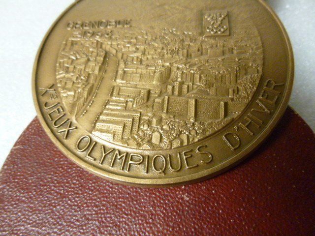 Medaglie: Médaille bronze Olympiques Grenoble 1968 – Usato da Pambio Noranco venduto da Pol69 7