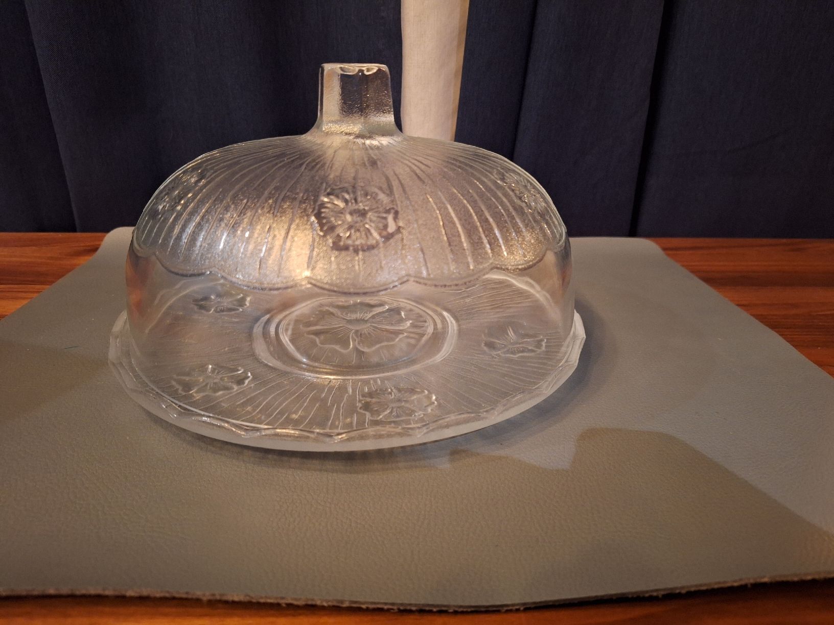 Bicchieri: Vintage, Glas Glocke mit Unterteller Gebäckabdeckung – Usato da Regensdorf venduto da Schmim