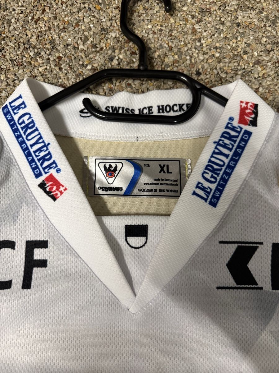 Leibchen & Hosen: Fribourg-Gottéron Topscorer Trikot – Gebraucht aus Wängi von Hami22 4