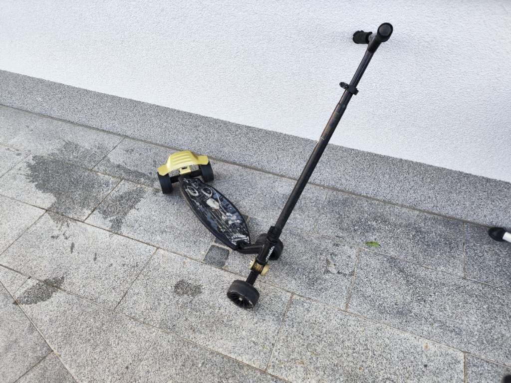 Kickboard: OXELO Stun Street – Usato da Augst BL venduto da Betsileo 2