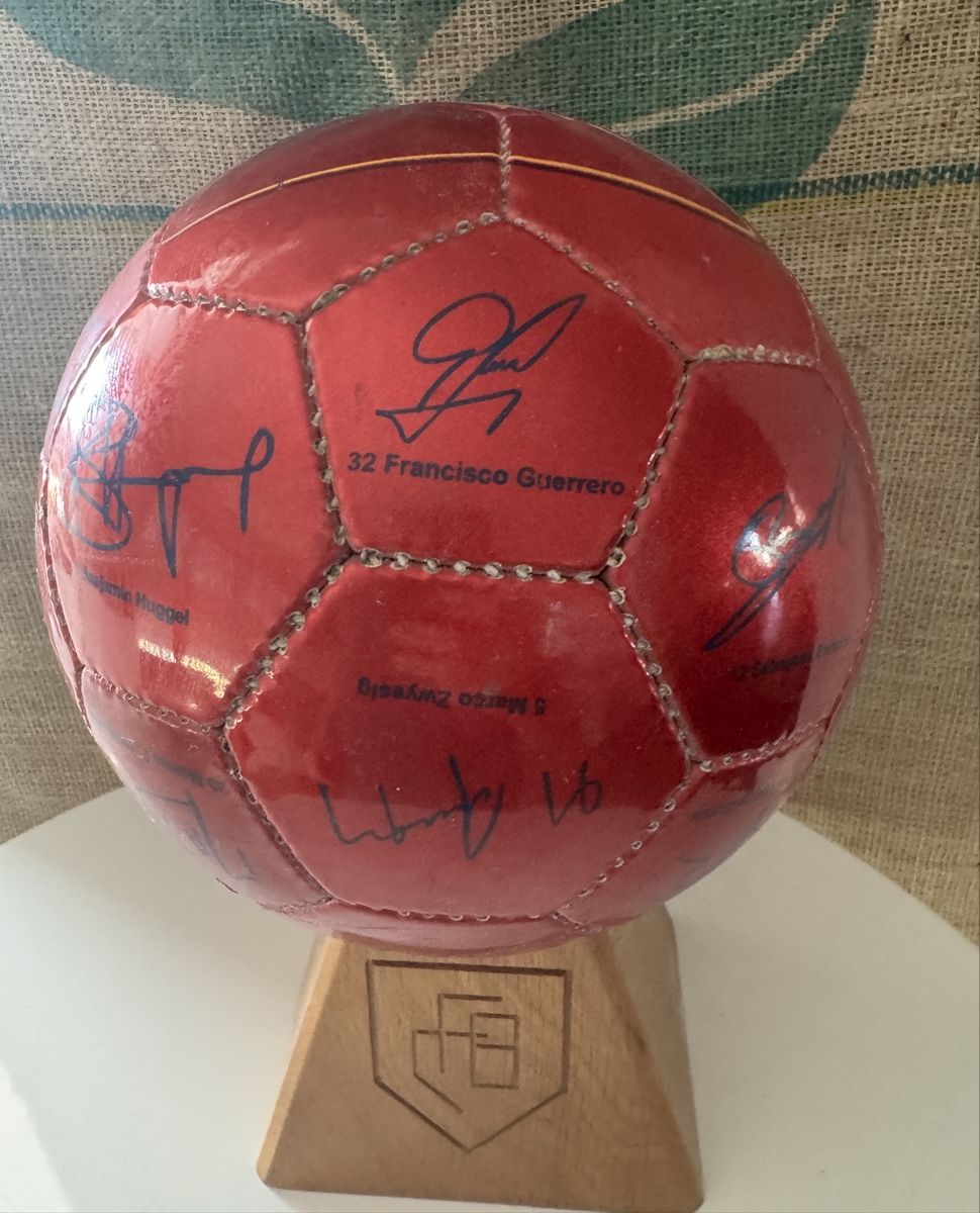 FC Basel Bälle: FC Basel Schweizermeister 2004 Ball – Gebraucht aus Emmenbrücke von Herzog07 5
