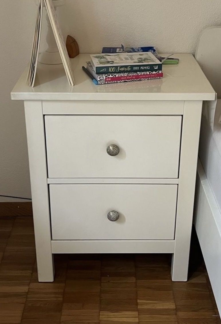 Nachttische: Ikea Nachttisch – Gebraucht aus Schlieren von and_55j2