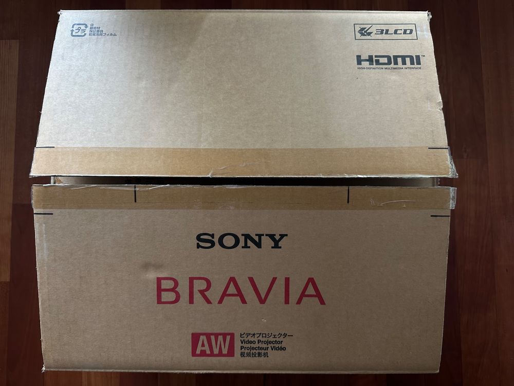 Sony BRAVIA VPLAW15 Projector Kaufen auf Ricardo