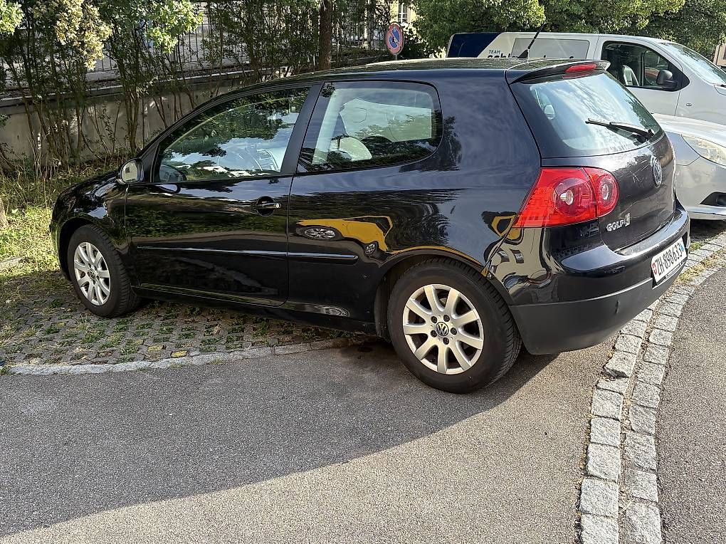 Automobili: Vw Golf mit mfk  – Usato da Wald ZH venduto da dan_v62y