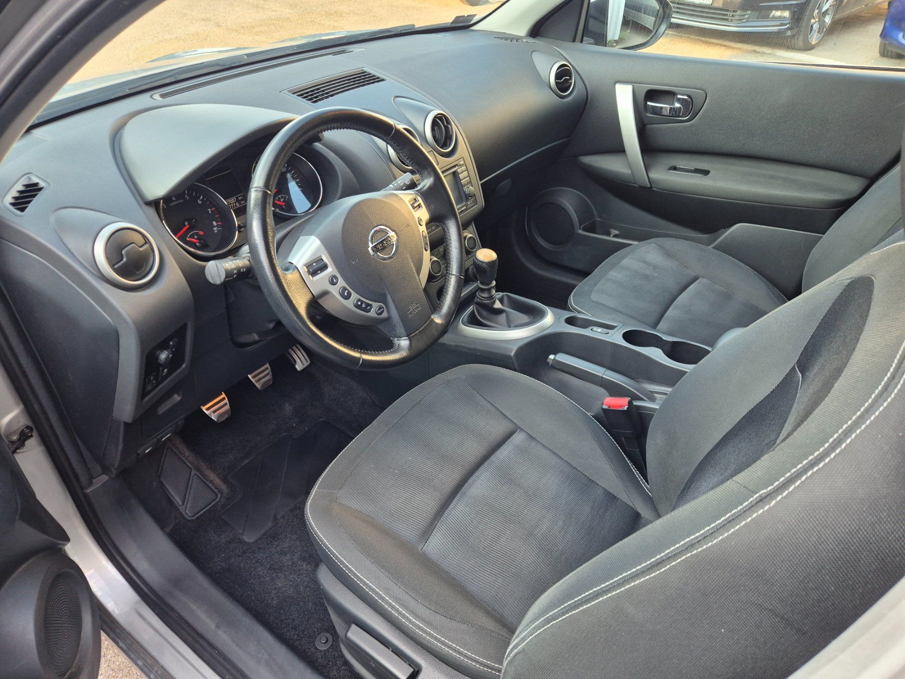Nissan Autos: Nissan Qashqai 2.0 – D'occasion à Grenchen par Andreeandr 4