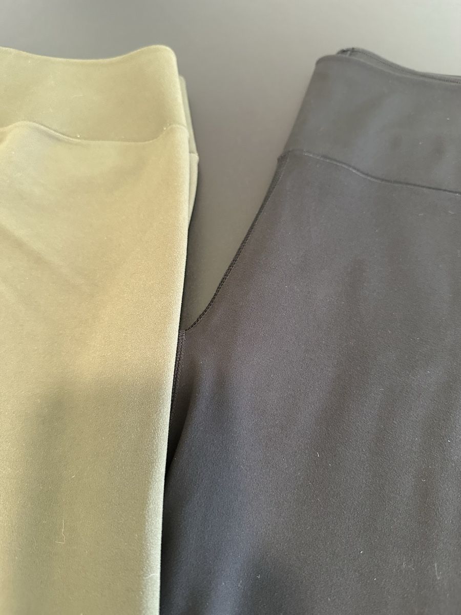 Leggings: Uniqlo Soft Touch Leggins Grösse M – Usato da Niederlenz venduto da Shininglove 3