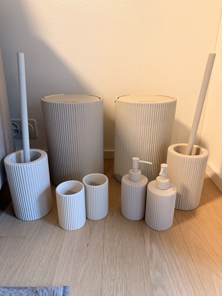 Portasapone: Badezimmer Keramik Zubehör Set – Usato da Zürich venduto da Watches-Co. 1