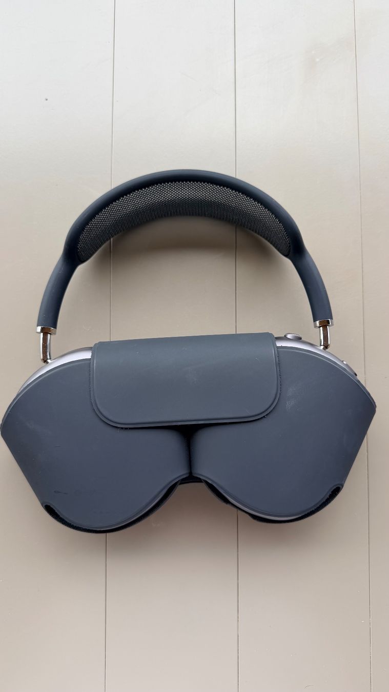 Apple Cuffie: Casque AirPods Max Apple Argent avec étui – Usato da le Mont-sur-Lausanne venduto da Domingosc 5