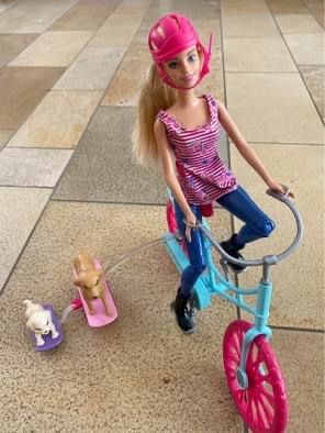Puppen: Barbie mit Velo & Hunde – Gebraucht aus Grenchen von codo05