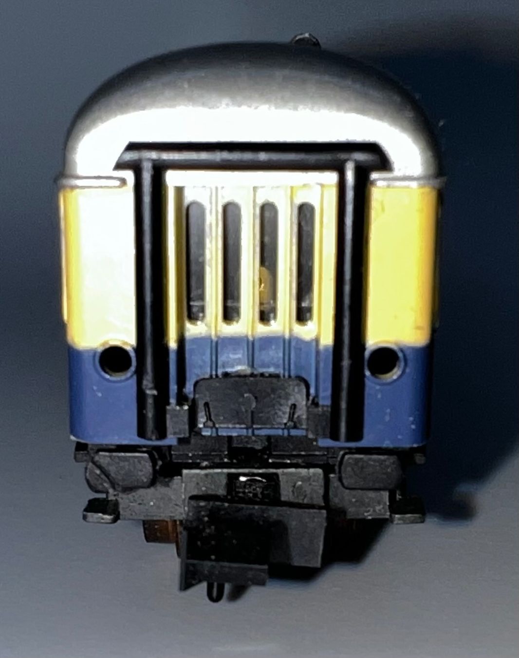 Trix Modellini di ferrovie: Minitrix - 1. Kl Personenwagen der DB – Usato da Basel venduto da jonnyhaas 2
