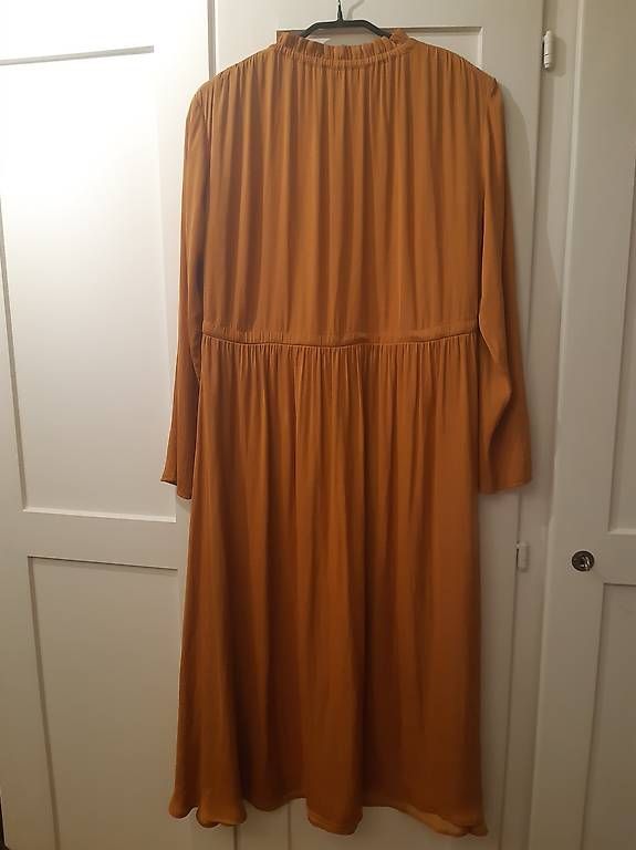 Maje Robes: Maxikleid Maje – D'occasion à Uster par ellenaa 2