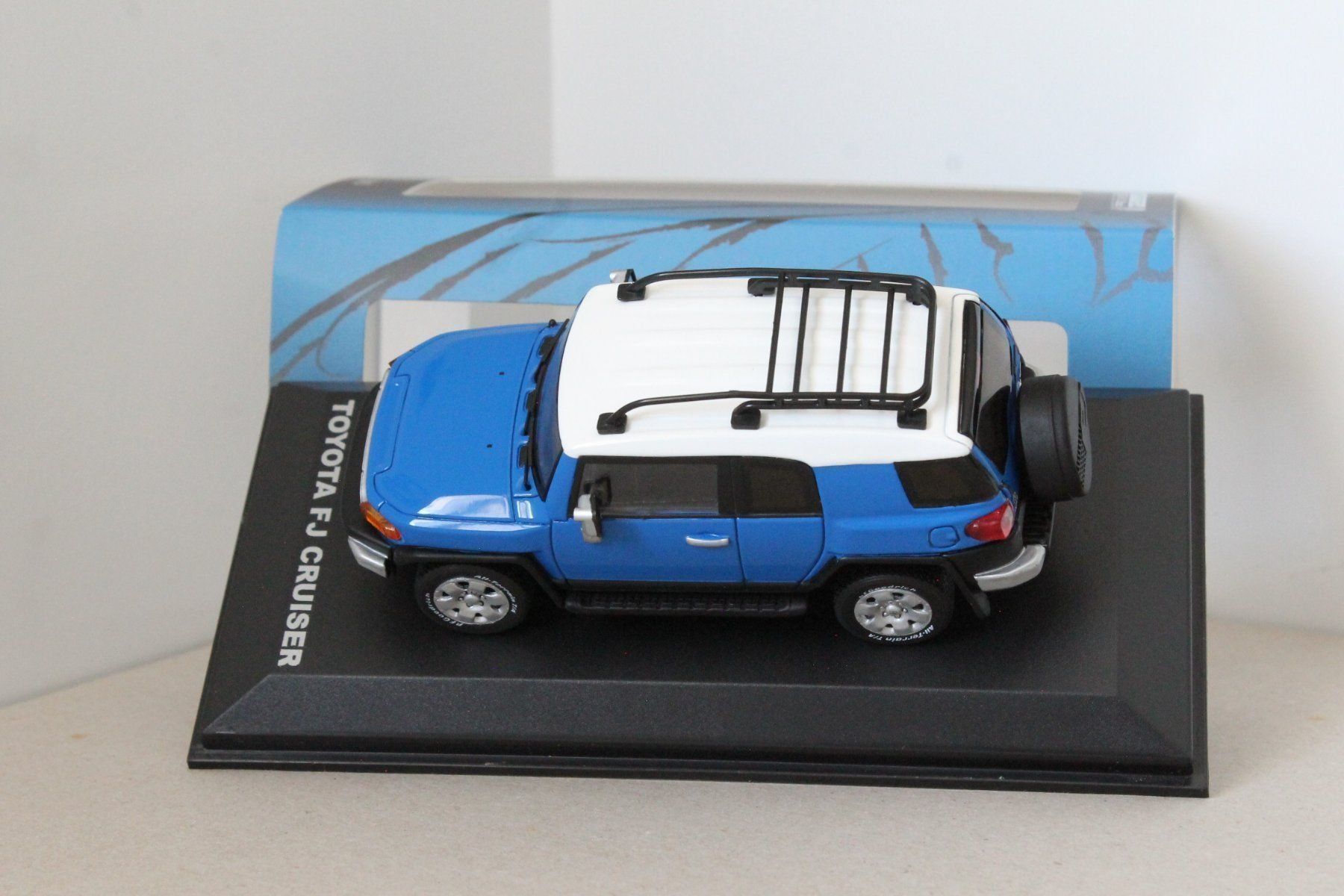 Toyota Modellautos: Toyota FJ Cruiser Voodoo – Neu und originalverpackt aus Flawil von Imperiosud 4