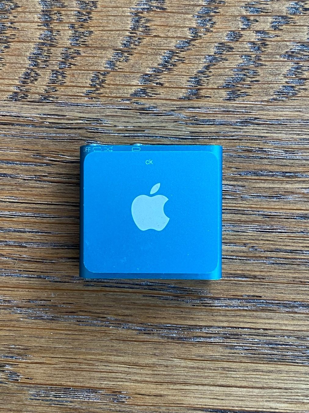 Apple Lettore multimediale portatile: Apple iPod shuffle 4. Generation 2 GB – Usato da Bern venduto da Chris_b 2