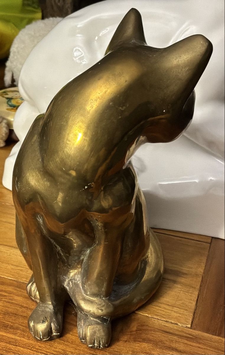 Statuette: Vintage-Katzenfigur aus massivem Messing – Usato da Basel venduto da Lithoklast 2