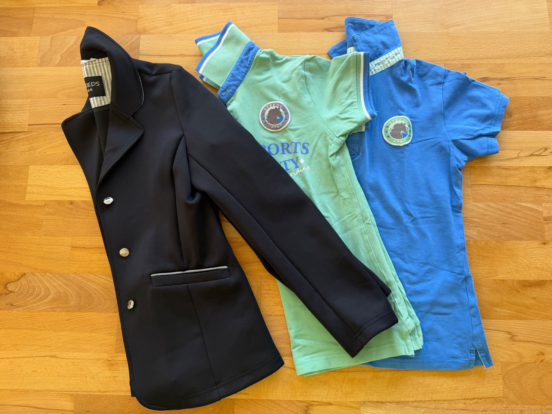 Lotti & Set di vestiti: Steeds Set Grösse 164 – Usato da Lachen SZ venduto da Mavi8808