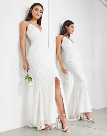 BRAUTKLEID MIT TRÄGERN
