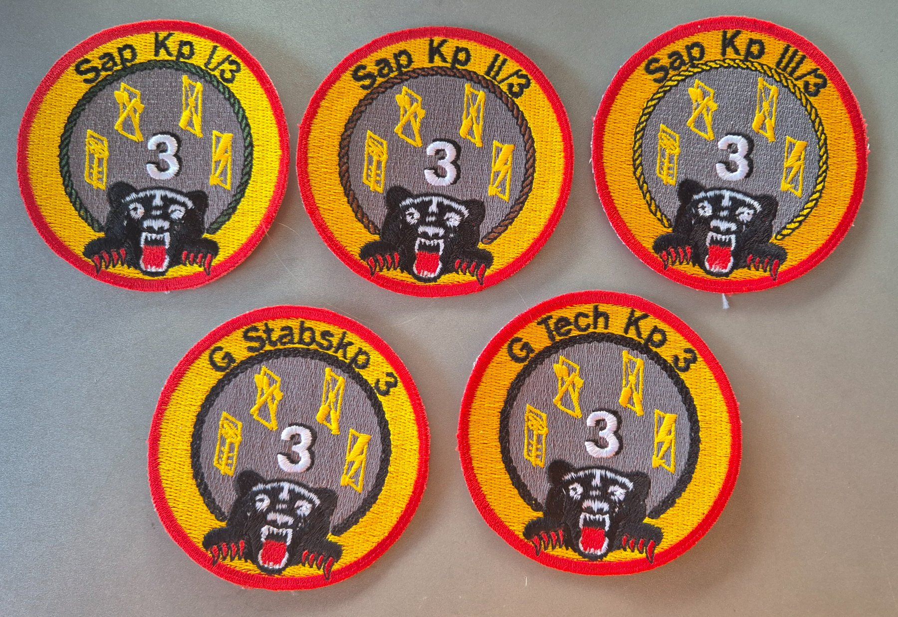 Schweizer Armee Placchette & Badge: Konvolut Verbandsabzeichen A95 – Usato da Dottikon venduto da Robawa