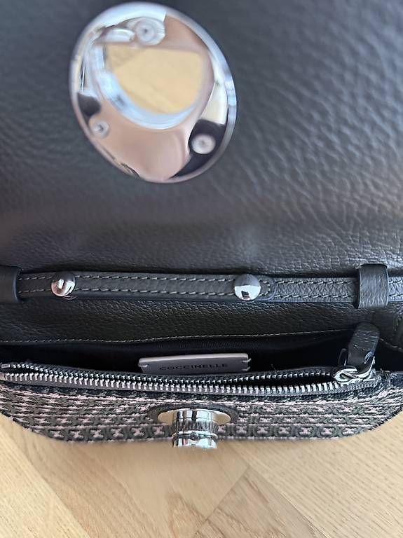 Taschen für Damen: Coccinelle Handtasche NEU – Gebraucht aus Cham von Neraida 1