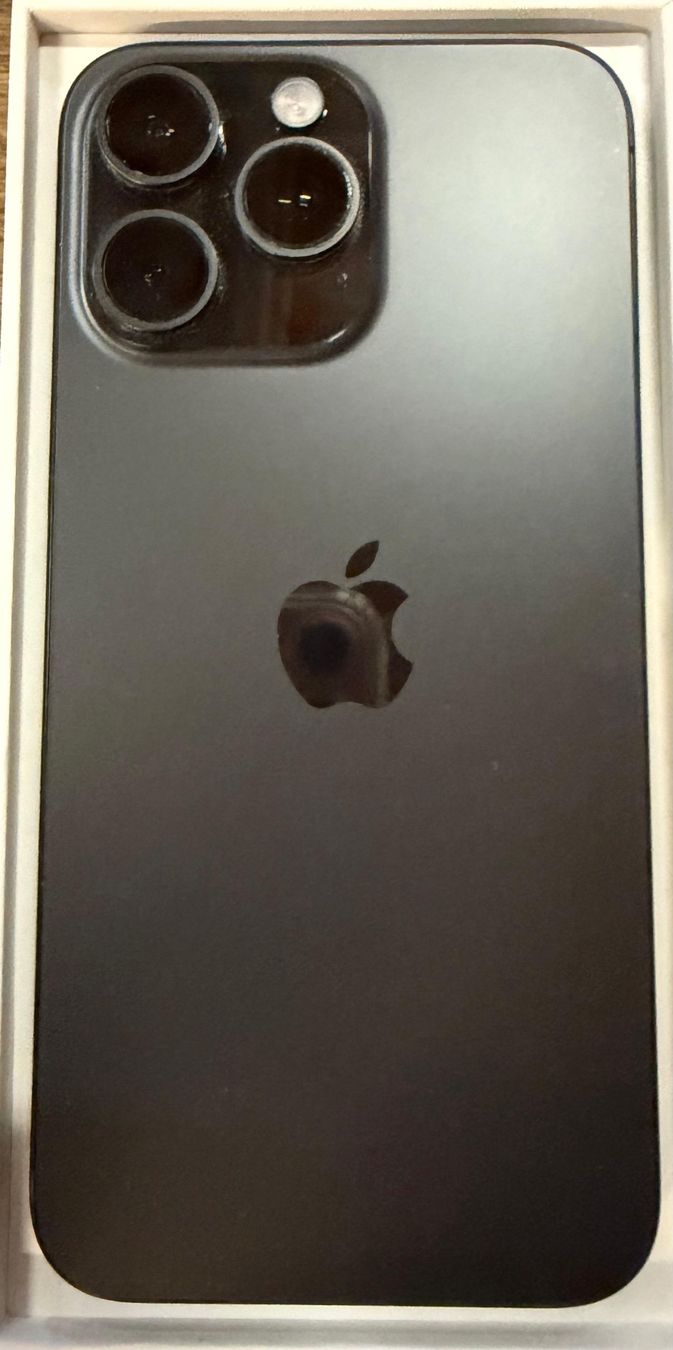 Apple Handys / Smartphones: Iphone 15 Pro Max Black Titanium 512 GB – Gebraucht aus Trimmis von Kene_Design_Form 3